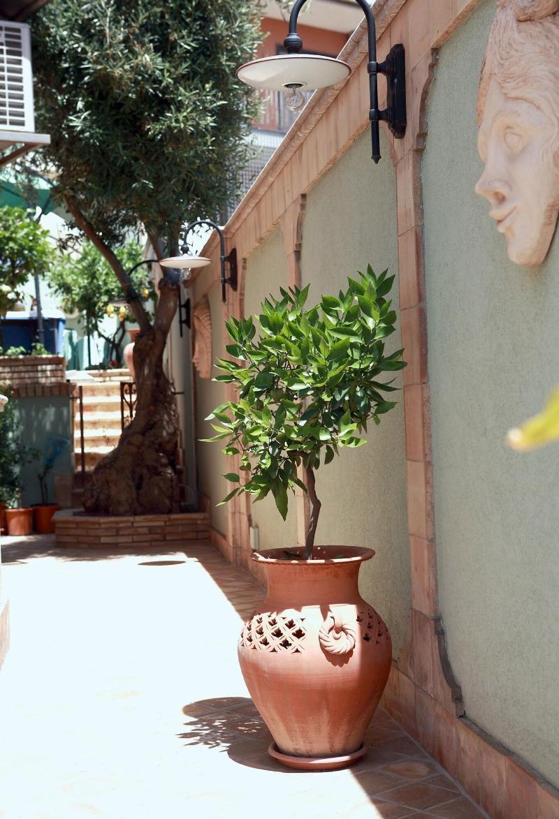 Villa Cristina Giardini Naxos Bagian luar foto
