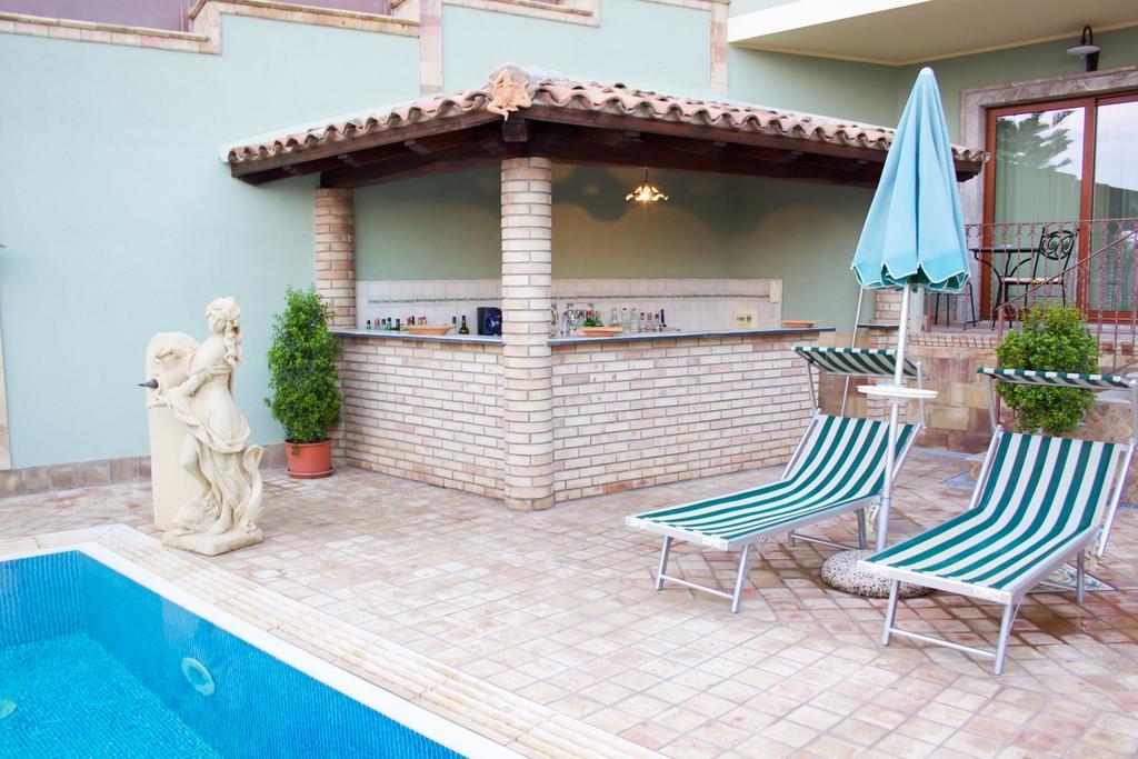 Villa Cristina Giardini Naxos Bagian luar foto