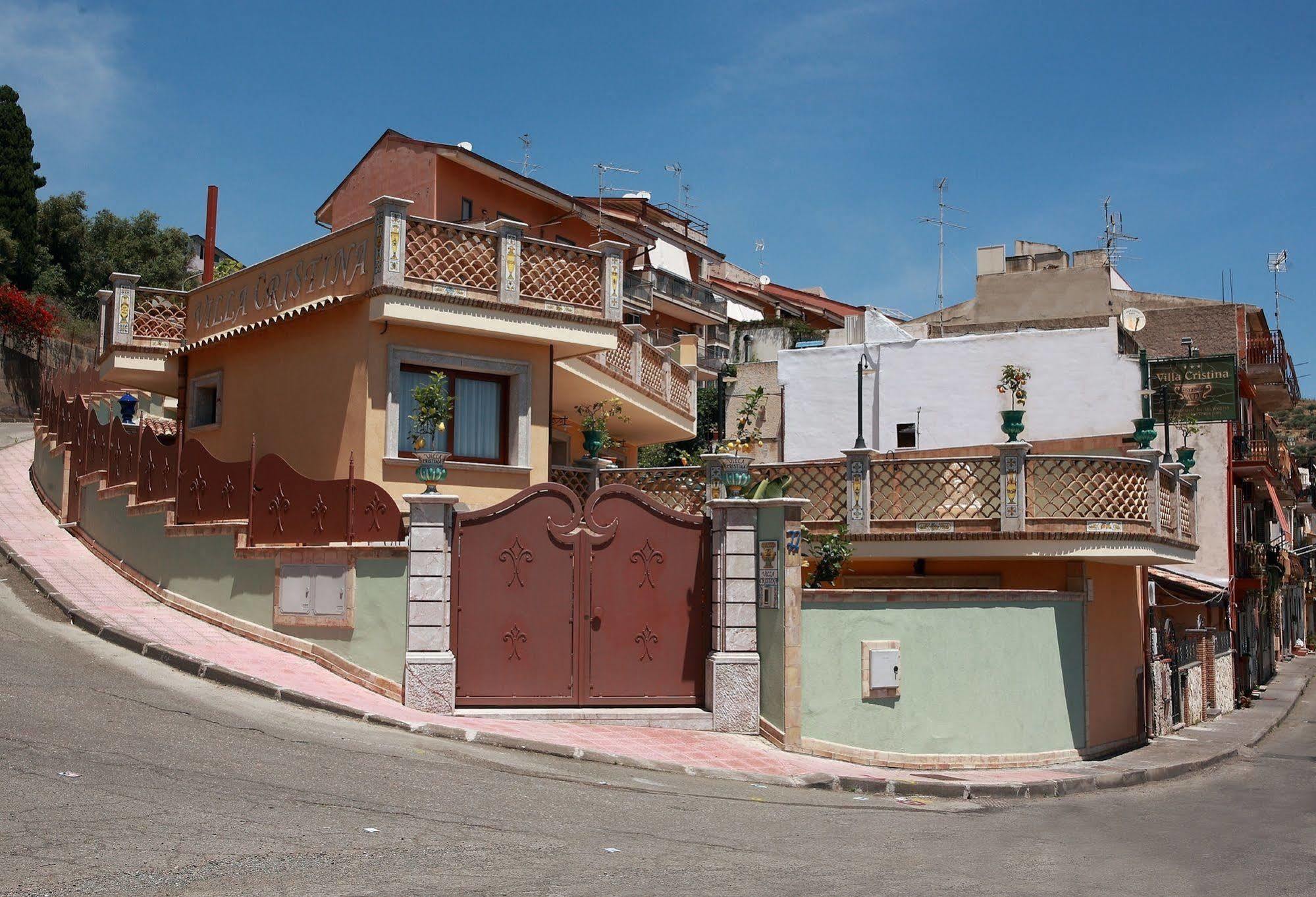Villa Cristina Giardini Naxos Bagian luar foto